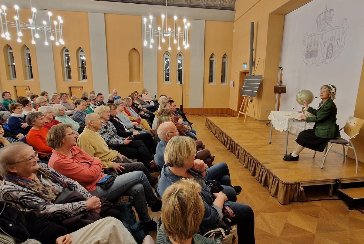 Renate Bergmann Fordert SILZ Als Schulunterricht Stadt Brandenburg An