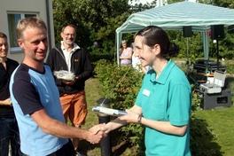 Staffelstabübergabe in der HELIOS – Klinik Hohenstücken