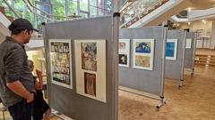 Die 30 gelungensten Kunstwerke des 20. Undine-Märchenwettbewerbs sind bis 28. Juni 2024 im Theater-Foyer (Großes Haus) zu bewundern.