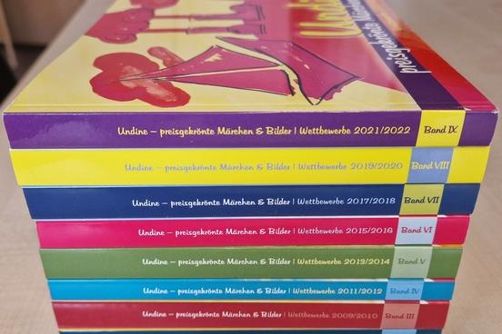 Neun Märchenbücher hat der "Undine"-Wettbewerb für neue Märchen bereits hervorgebracht. Im 21. Wettbewerbsjahr können neue Kapitel geschrieben werden.