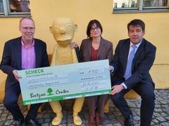 Uwe Roß, Centermanagement Beetzsee-Center, Stephanie Knitter, Kulturförderung Stadt Brandenburg, und Oberbürgermeister Steffen Scheller