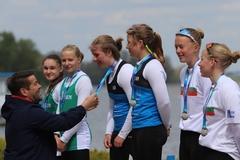 Oberbürgermeister Steffen Scheller bei der Medaillenübergabe.