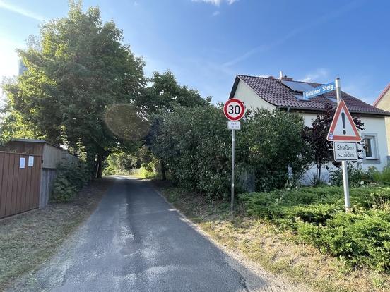 Der Göttiner Steig verbindet die Eigene Scholle mit Göttin