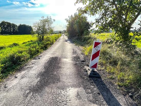 Die Straßenschäden sind derzeit deutlich sichtbar