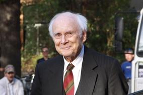 Vicco von Bülow beim Besuch seiner Geburtsstadt im Jahr 2009.