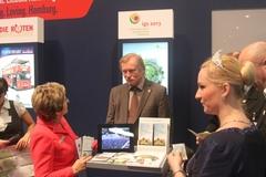 Heiner Baumgarten, Geschäftsführer igs 2013, und Dietlind Tiemann im Gespräch