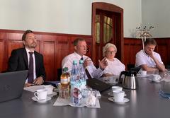 Pressetermin mit (v.l.n.r.) Stephan Falk (Wobra), Thomas Barz (Stadt Brandenburg an der Havel), Gabriele Wolter (Universitätsklinikum) und Gunter Haase (StWB)