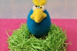 gefilztes Osterei im Nest