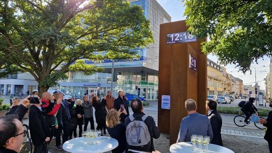 Um 12:18 Uhr wurde die Uhr am 18. Oktober 2024 eingeschaltet.