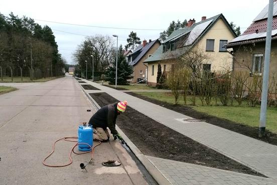 Der neue Gehweg in Mahlenzien ist fertiggestellt.