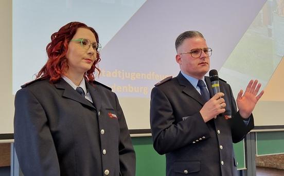 Stadtjugendwart Daniel Bethge mit Stellvertreterin Sophia Räck.