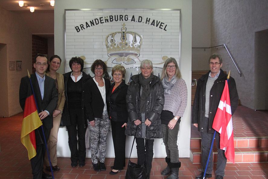 Dänische Schulleiter zu Gast Dänische Gäste und Frau Dr. Tiemann im Rathaus