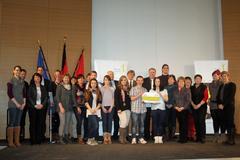 Gruppenbild mit OS Otto Tschirch gemeinsam mit Bildungsstaatssekretär und Oberbürgermeisterin