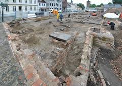 Foto: Dr. Joachim Müller, Blick über die Grabungsfläche Plauer Straße 19-23, sog. "Wiesicke-Grundstück", Grabungsleitung: Uwe Müller