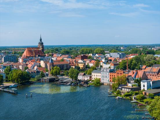 Blick vom Mühlendamm zur Dominsel