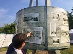 Alte Uhr am neuen Platz