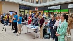 Gästeschar beim Pflege-Fachtag.