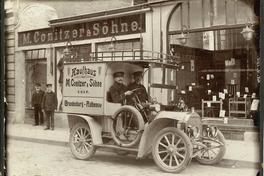 Lieferwagen mit Kastenaufsatz des Kaufhauses M. Conitzer & Söhne um 1910