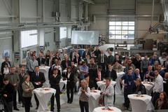 Neue Montagehalle eingeweiht