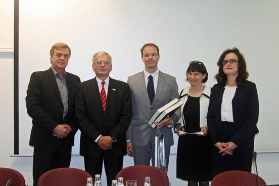 Minister Ralf Christoffers zusammen mit den Schulpartnern aus Deutschland und Polen