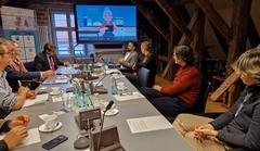 Blick in die Gästerunde