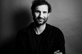 Der Bestsellerautor Takis Würger liest aus seinem neuen Buch „Unschuld“