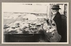 Digitalisierungsprojekt des Stadtmuseums Brandenburg an der Have Karl Hagemeister in den späten 1920er Jahren vor einem seiner berühmten "Wellen"-Bilder, fotografiert von Hermann Schweitzer