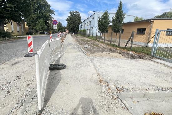 Die Bauarbeiten am Gehweg Potsdamer Straße sind im Zeitplan