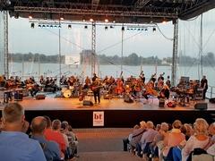 Orchester Seit Jahren eine beliebte Veranstaltung: Die Brandenburger Wassermusiken.