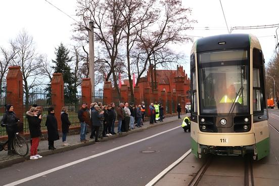 Viele Schaulustige ließen sich das Ereignis nicht entgehen