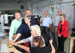 Oberbürgermeisterin und Projektpartner geben Startschuss für die 6-12-monatige Pilotphase.