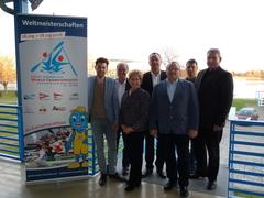 Gruppenfoto nach der OK-Gründung (v.l.n.r.): Sebastian Bradtke (Geschäftsführer Stadtsportbund), Micha Kenzler, Dr. Dietlind Tiemann, Thomas Konietzko, Klaus-Dieter Preuß (Regattateam), Uwe Philipp (Leiter Regattastrecke) und Michael Schröder.