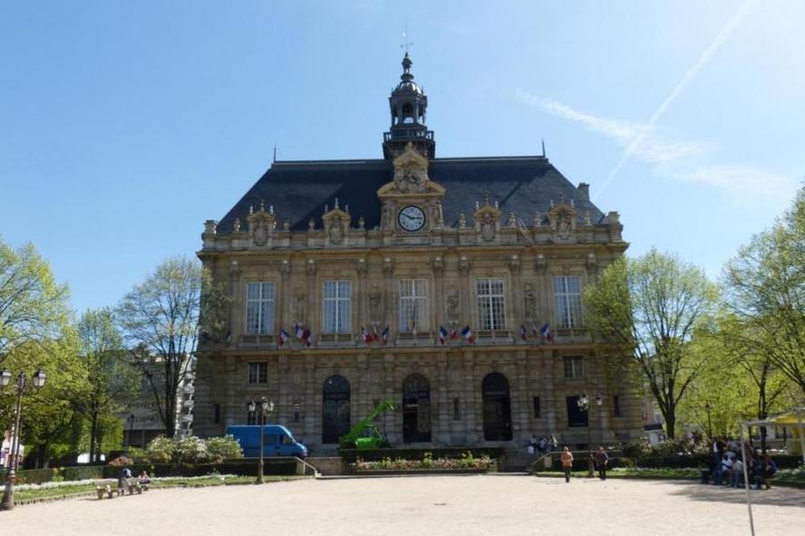 Ivry-sur-Seine Rathaus IVRY