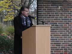 VBBr-Geschäftsführer Werner Jumpertz begrüßt die Gäste und erläutert das Bauvorhaben.