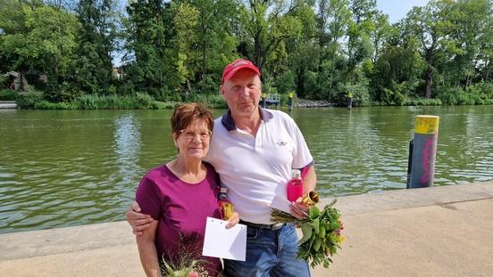 Die ältesten am Start: Monika Golldack (79) und Fritz Müller (73).