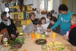 Spendenscheck für die Tagesgruppe Apfelbäumchen