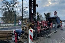 Kaum zu übersehen sind derzeit Arbeiten an der Kanalbrücke. Baugrunduntersuchungen werden durchgeführt.