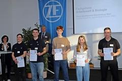 Zu den Preisträgern gehörte auch das ZF-Team (links im Bild).