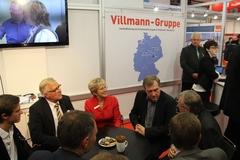 Dietlind Tiemann mit dem Brandenburgischen Wirtschaftsminister Ralf Christoffers sowie den Geschäftsführungen der Villmann-Gruppe, der Klaus Thormählen GmbH, der Netzwerkinitiative Kompetenznetz Rail Berlin-Brandenburg und der Landeswirtschaftsförderung ZAB-Zukunftsagentur Brandenburg