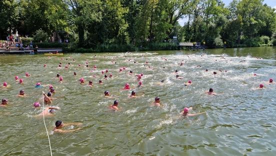 32. Brandenburger Brückenschwimmen