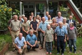 Auf dem Bild sind ehemalige und neue Mitglieder vom Naturschutzbeirat der Stadt Brandenburg zu sehen: Von links nach rechts: Untere Reihe: Michael Weggen, Peter Richter, Beate Bölsche, Hans Lubitz, Gerlinde Zenke, mittlere Reihe: Klaus Liebenow, Tino Grenz, Sybille Tinius, Hans-Joachim Hoffmann, Margot Kumrow, Dr. Beatrix Wuntke, Bürgermeister Michael Müller hintere Reihe: Joachim Bergmüller, Marianne Feßer, Karin Riechardt, Kirstin Ohme, Stefanie Frede, Almut Inselmann, Maja Lüth, Dr. Jirko Holst, Uwe Lendel, Dr. Winfried Kohls