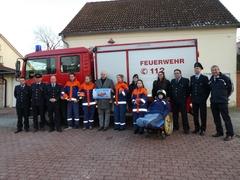 FF Wust Gruppenfoto von der Scheckübergabe.