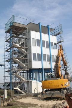 Umfangreiche Arbeiten zur Erweiterung des Zielrichterturmes haben begonnen. Umfangreiche Arbeiten zur Erweiterung des Zielrichterturmes haben begonnen.