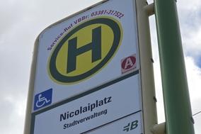 Treffpunkt: Haltestelle Nicolaiplatz.