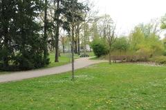 Blick in den Theaterpark