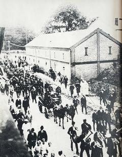 Schon früher waren Festumzüge zum Feuerwehrjubiläum Tradition