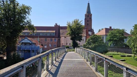 Das Brandenburger Dom-Ensemble hat viele schöne Seiten.