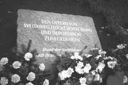 Gedenksteine und Gedenktafeln