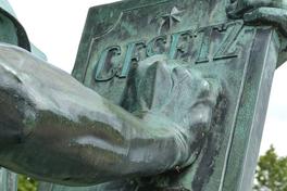 Teil einer Statue Justizia