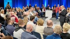 Der Bundeskanzler im Gespräch.